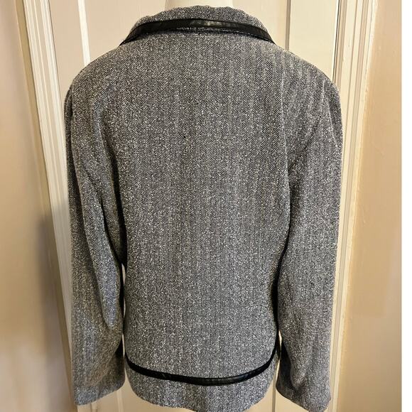 Sag Harbor Women’s Gray Zip-Up Jacket with Faux Leather Trim - Picture 14 of 14